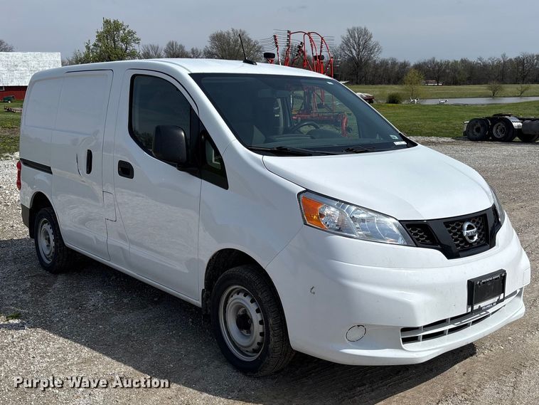 image for item FB3365 2021 Nissan NV200 van