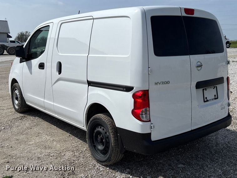 image for item FB3365 2021 Nissan NV200 van