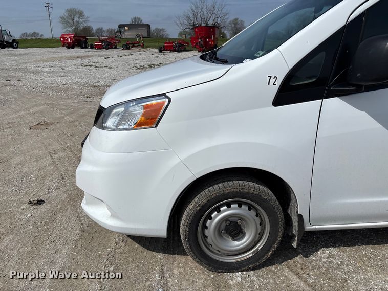 image for item FB3365 2021 Nissan NV200 van