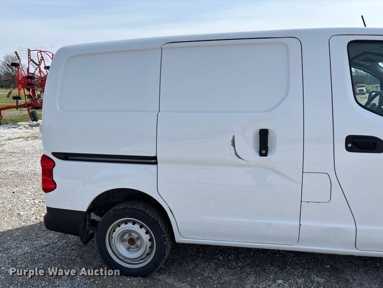 image for item FB3365 2021 Nissan NV200 van