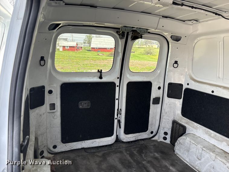 image for item FB3365 2021 Nissan NV200 van