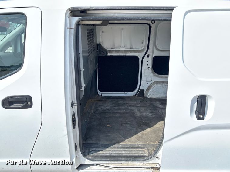 image for item FB3365 2021 Nissan NV200 van