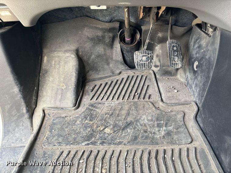 image for item FB3365 2021 Nissan NV200 van