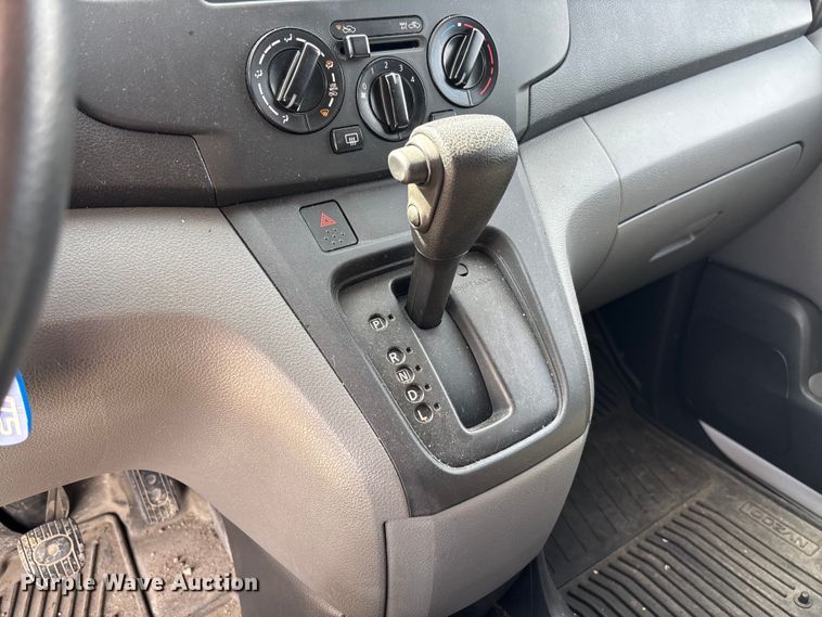 image for item FB3365 2021 Nissan NV200 van