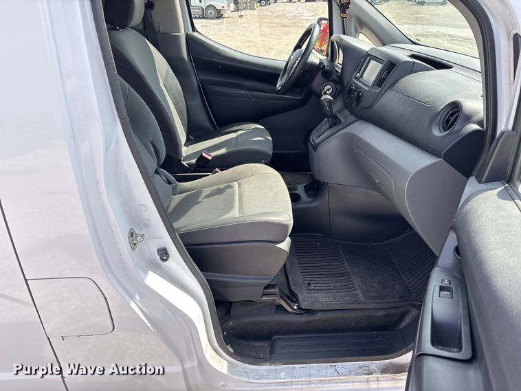 image for item FB3365 2021 Nissan NV200 van