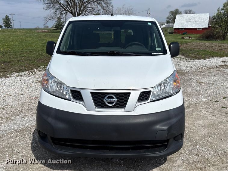 image for item FB3366 2015 Nissan NV200 van