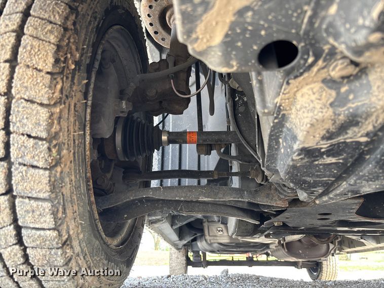 image for item FB3366 2015 Nissan NV200 van