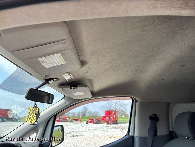 image for item FB3366 2015 Nissan NV200 van
