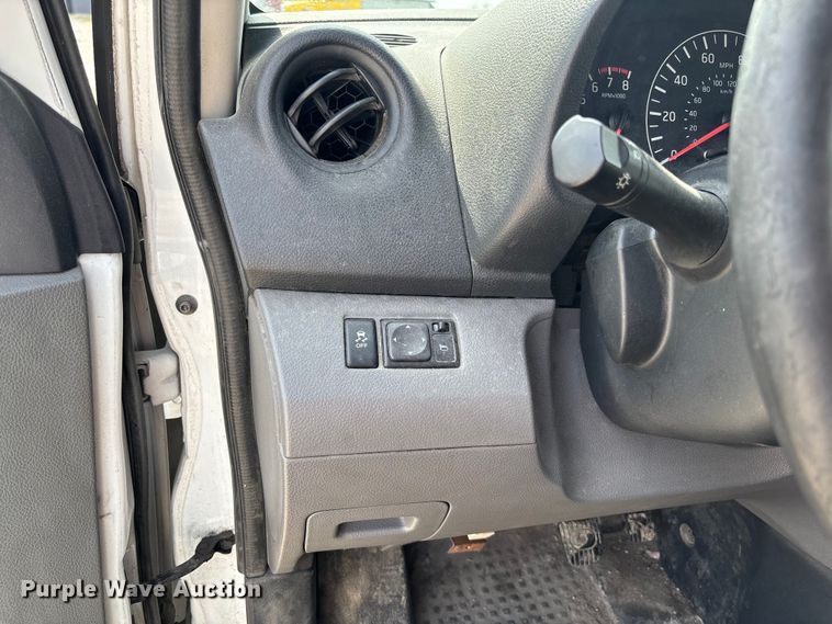 image for item FB3366 2015 Nissan NV200 van