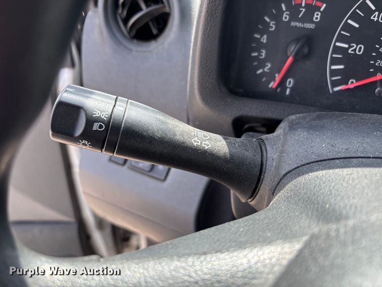 image for item FB3366 2015 Nissan NV200 van