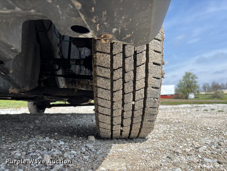 image for item FB3366 2015 Nissan NV200 van