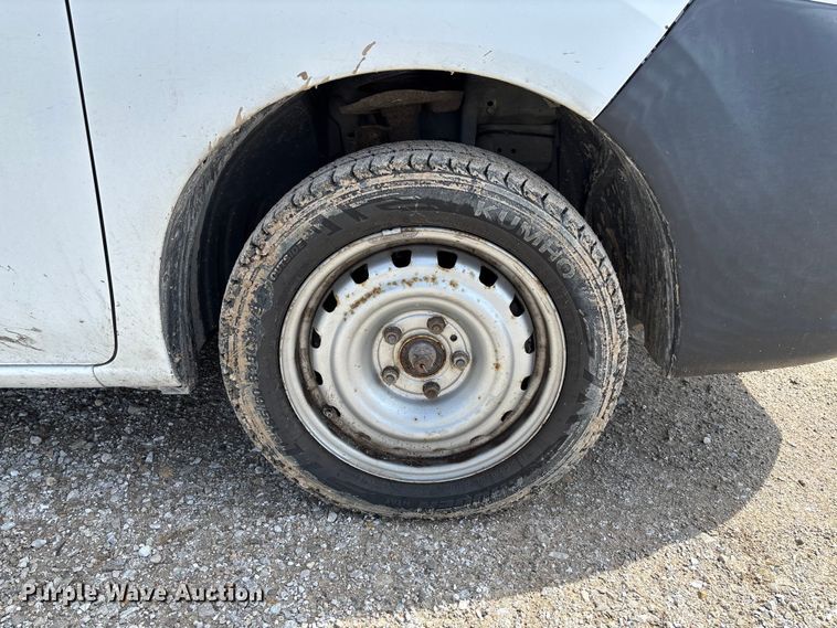 image for item FB3366 2015 Nissan NV200 van