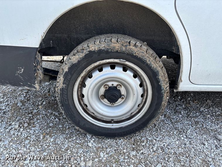 image for item FB3366 2015 Nissan NV200 van