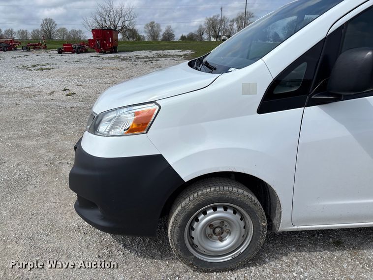 image for item FB3367 2019 Nissan NV200 van