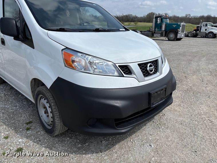 image for item FB3367 2019 Nissan NV200 van