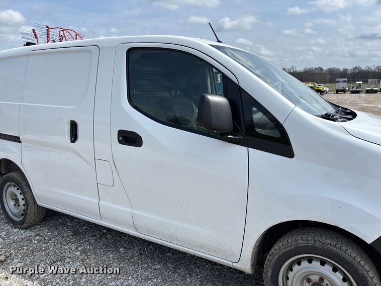 image for item FB3367 2019 Nissan NV200 van