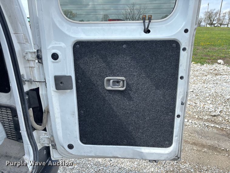 image for item FB3367 2019 Nissan NV200 van