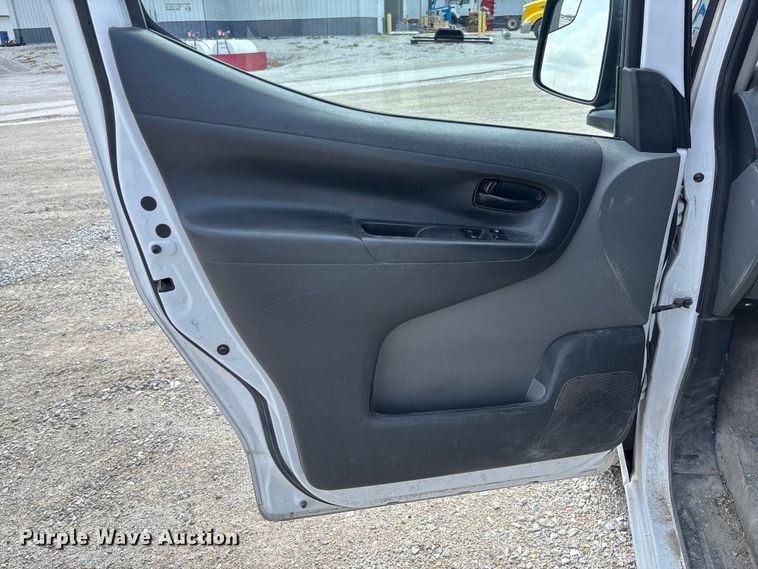 image for item FB3367 2019 Nissan NV200 van