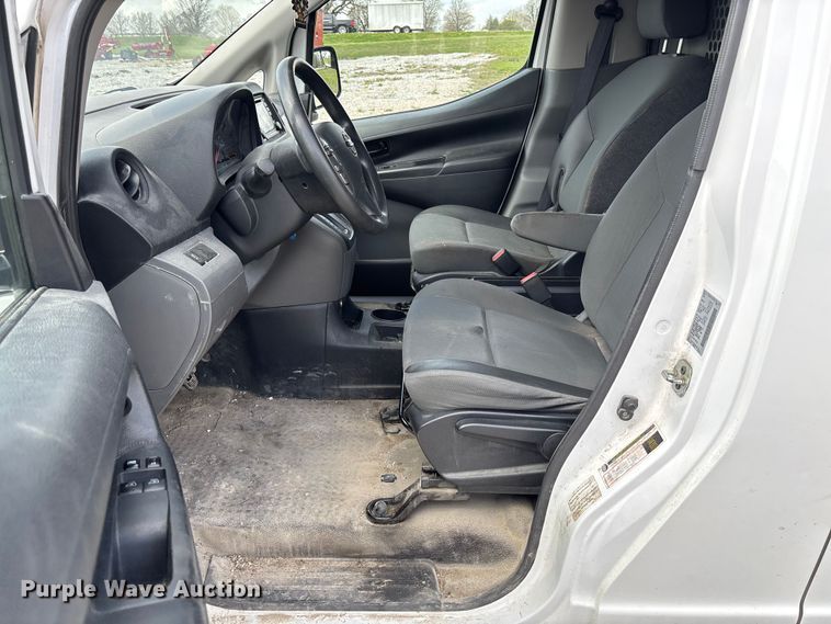 image for item FB3367 2019 Nissan NV200 van