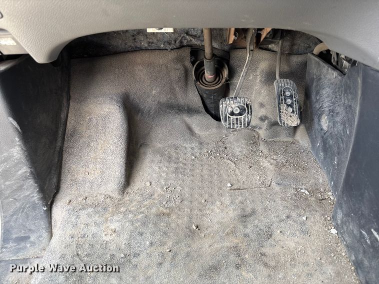 image for item FB3367 2019 Nissan NV200 van