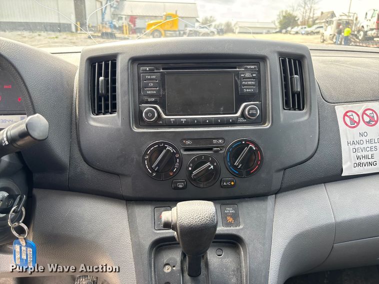 image for item FB3367 2019 Nissan NV200 van