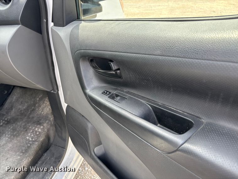 image for item FB3367 2019 Nissan NV200 van