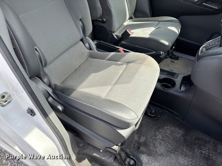 image for item FB3367 2019 Nissan NV200 van