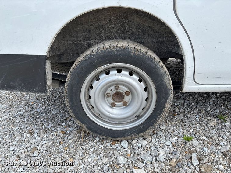 image for item FB3367 2019 Nissan NV200 van
