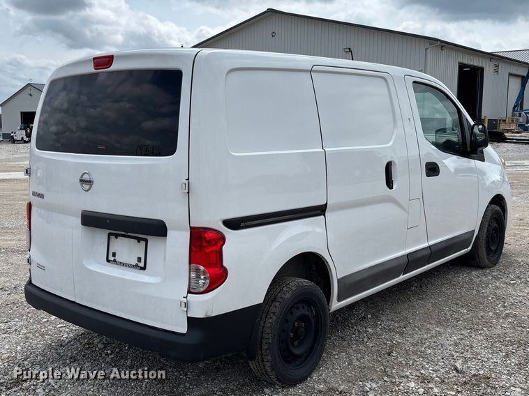 image for item FB3368 2020 Nissan NV200 van