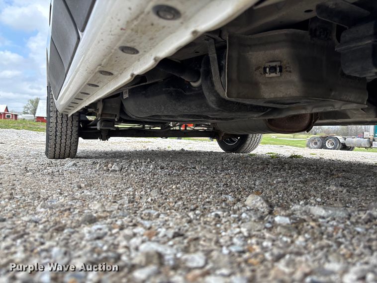 image for item FB3368 2020 Nissan NV200 van