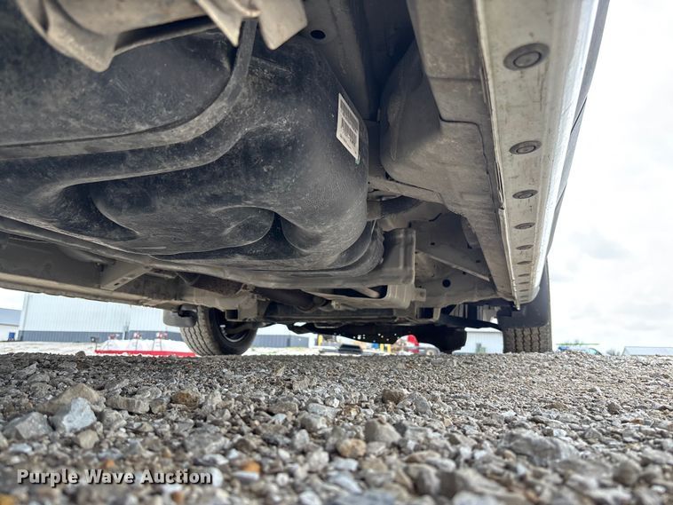 image for item FB3368 2020 Nissan NV200 van