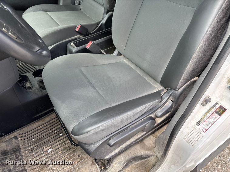image for item FB3368 2020 Nissan NV200 van