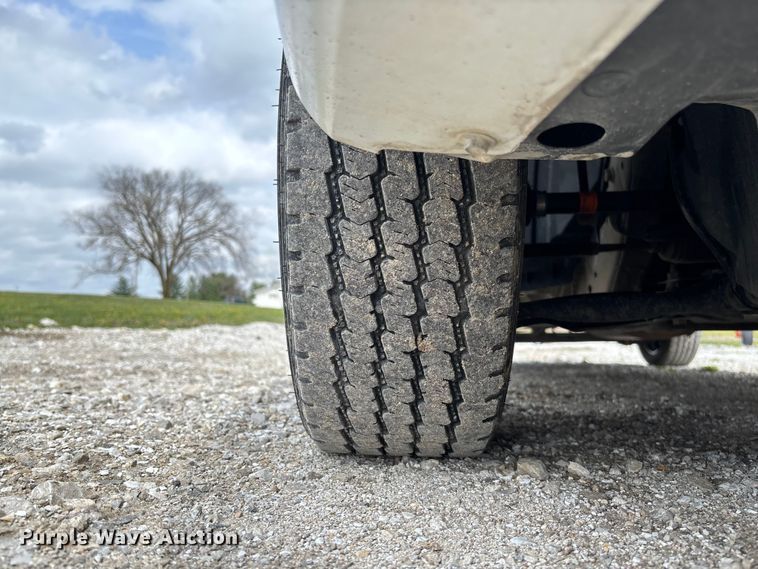 image for item FB3368 2020 Nissan NV200 van