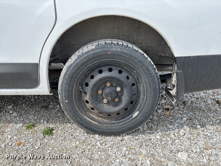 image for item FB3368 2020 Nissan NV200 van