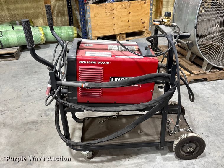 image for item FB3371 Lincoln Tig 200 Square Wave welder