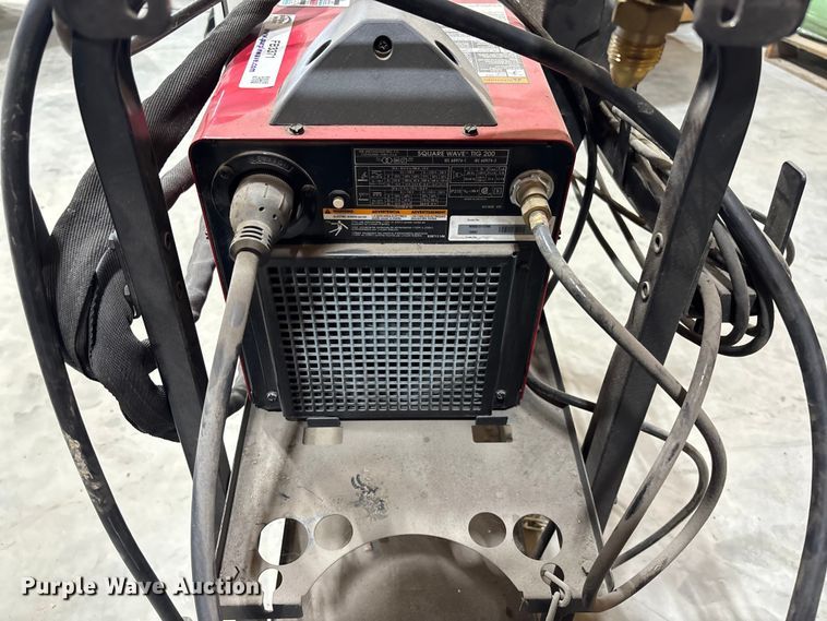 image for item FB3371 Lincoln Tig 200 Square Wave welder