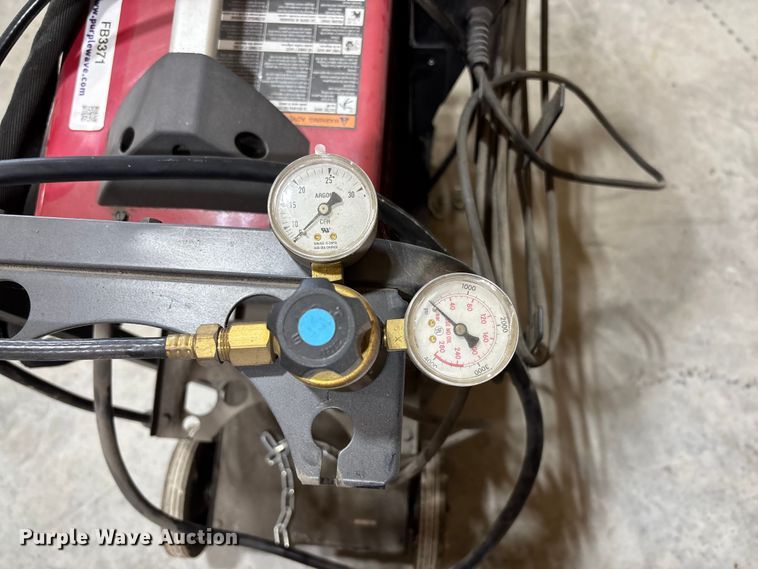 image for item FB3371 Lincoln Tig 200 Square Wave welder