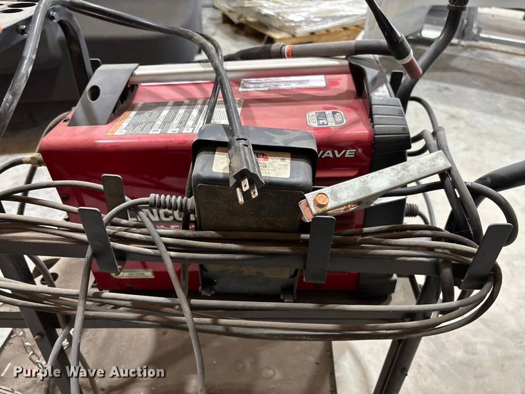 image for item FB3371 Lincoln Tig 200 Square Wave welder