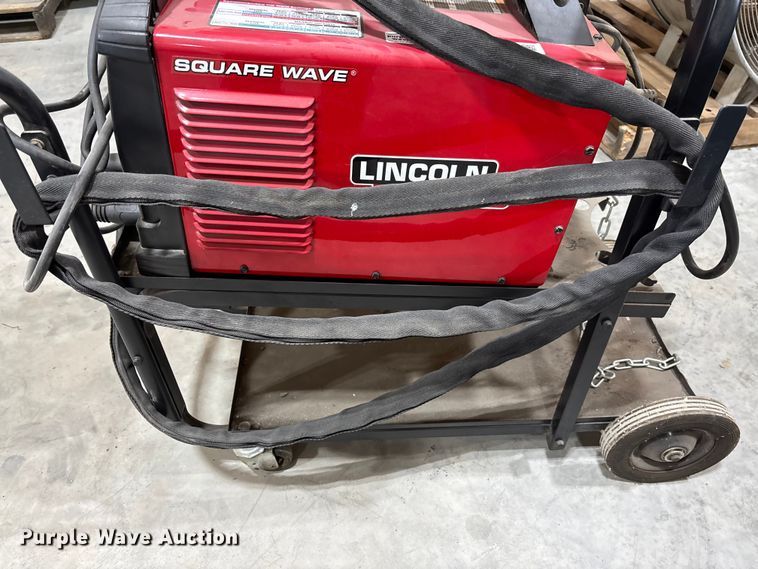 image for item FB3371 Lincoln Tig 200 Square Wave welder