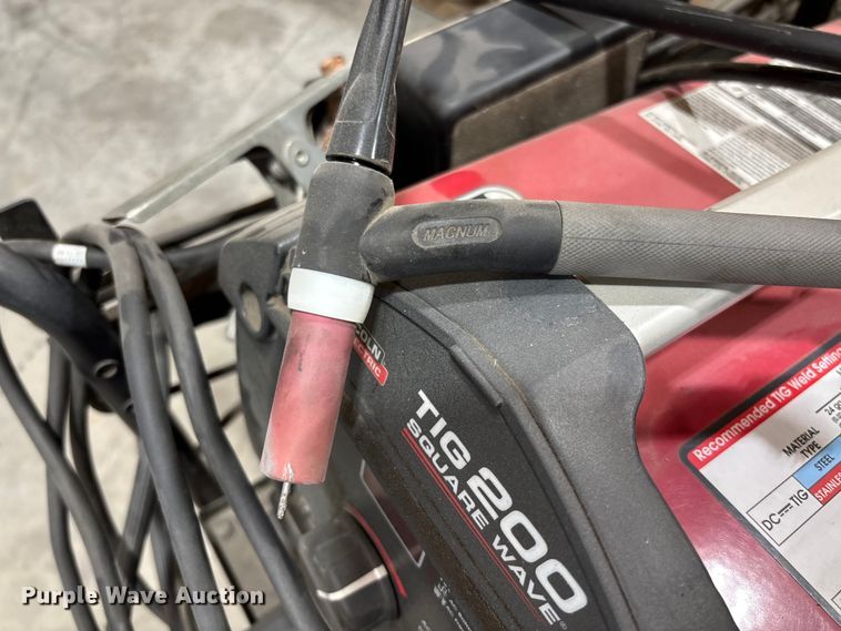 image for item FB3371 Lincoln Tig 200 Square Wave welder