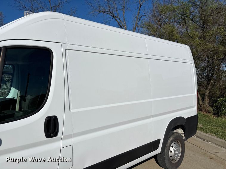 image for item FB3374 2019 RAM Promaster  van