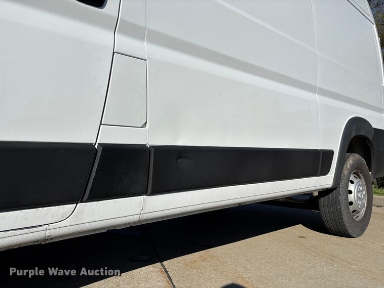 image for item FB3374 2019 RAM Promaster  van