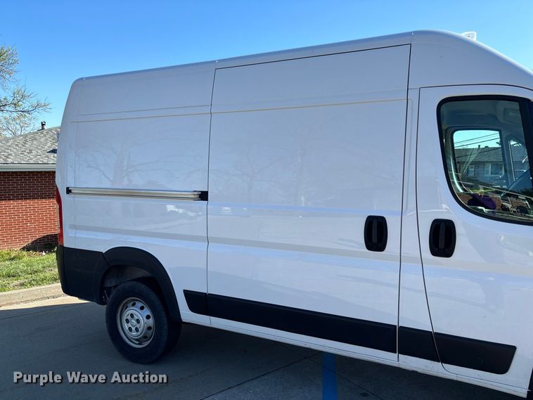 image for item FB3374 2019 RAM Promaster  van