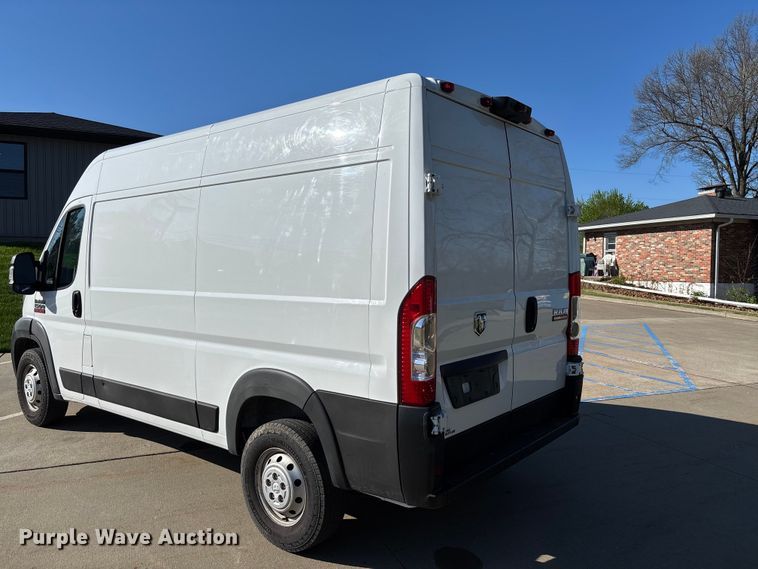 image for item FB3374 2019 RAM Promaster  van
