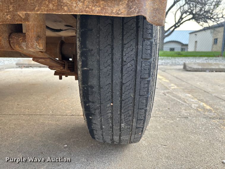 image for item FB3378 2005 Doolittle utility trailer