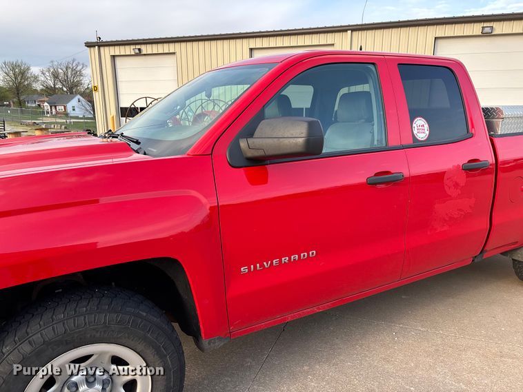 image for item FB3379 2019 Chevrolet Silverado 1500 Crew Cab pickup truck