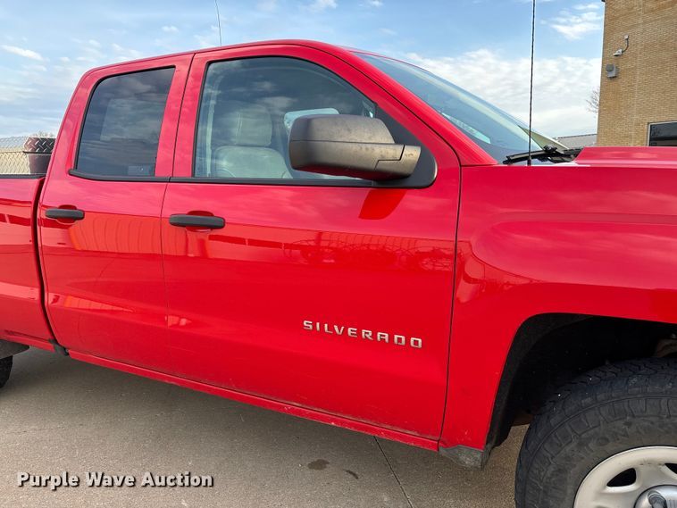 image for item FB3379 2019 Chevrolet Silverado 1500 Crew Cab pickup truck