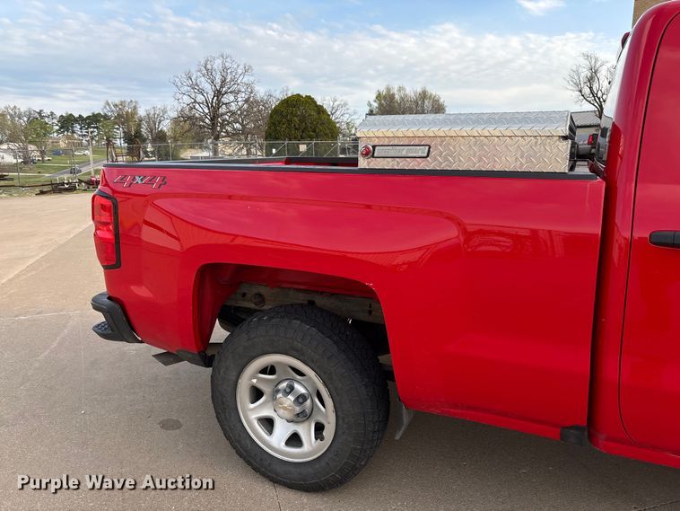 image for item FB3379 2019 Chevrolet Silverado 1500 Crew Cab pickup truck