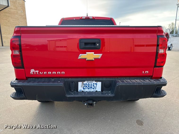 image for item FB3379 2019 Chevrolet Silverado 1500 Crew Cab pickup truck