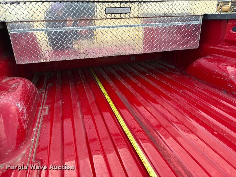 image for item FB3379 2019 Chevrolet Silverado 1500 Crew Cab pickup truck